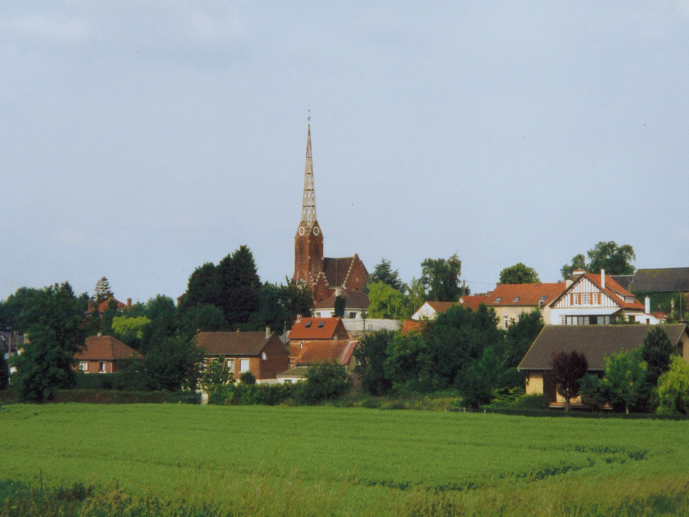 Lamotte-Warfusee-vue-village